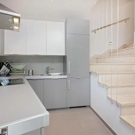 Casa Coleen Holiday home Funtana