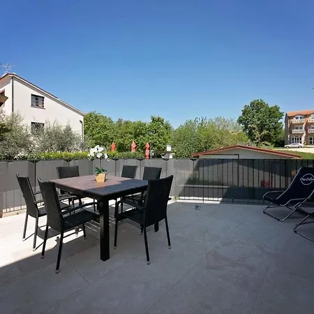 Casa Coleen Holiday home Funtana