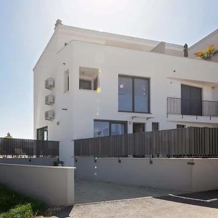 Holiday home Casa Coleen *